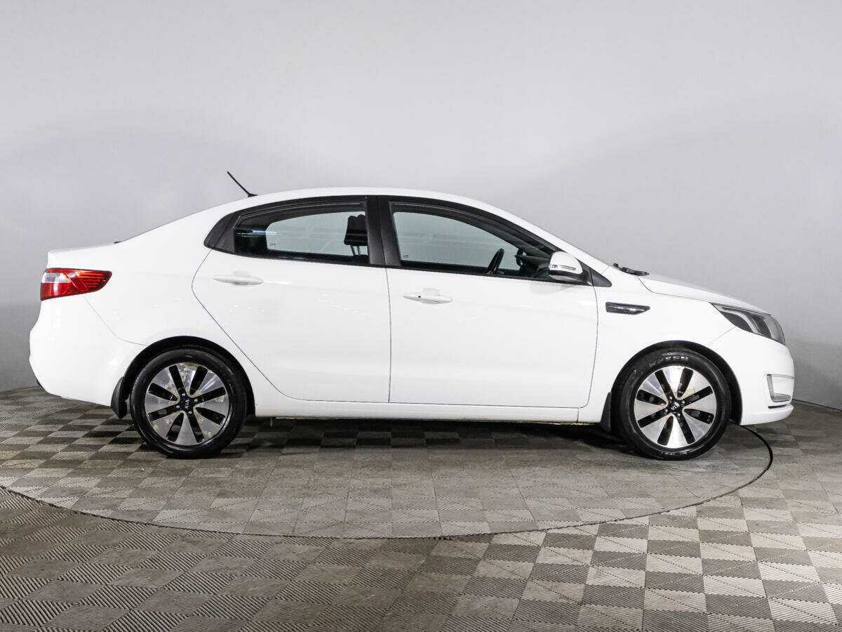 Купить Kia Rio с пробегом. Фото: #3
