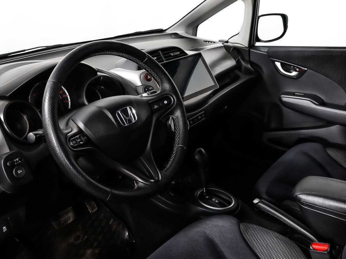 Купить Honda Jazz с пробегом. Фото: #8