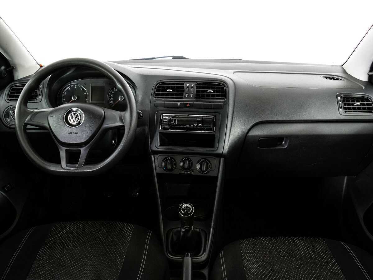Купить Volkswagen Polo с пробегом. Фото: #7