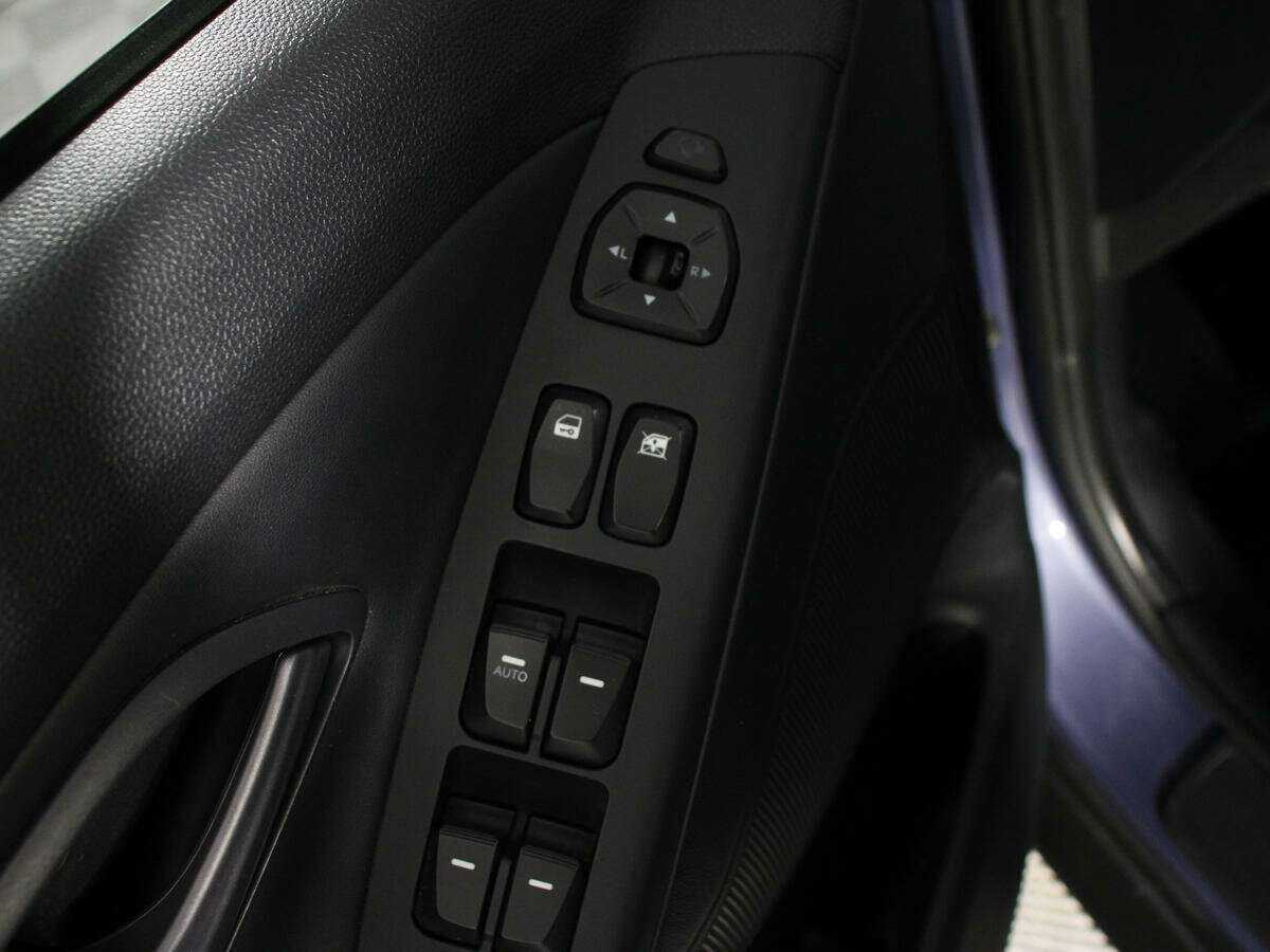 Купить Hyundai ix35 с пробегом. Фото: #12