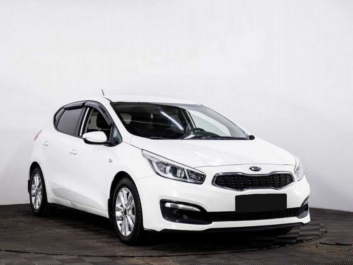 Купить Kia Ceed с пробегом. Фото: #2