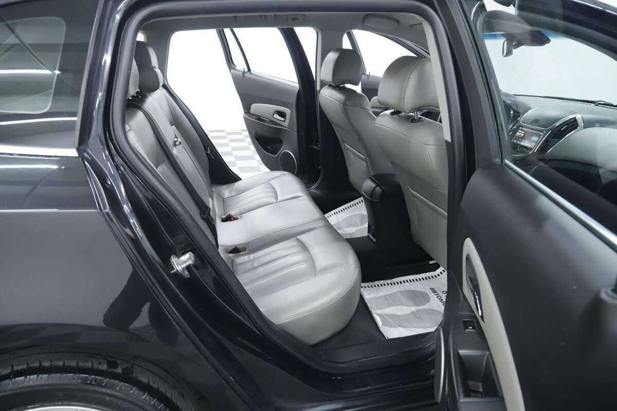 Купить Chevrolet Cruze с пробегом. Фото: #16