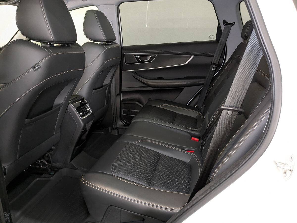 Купить Chery Tiggo 8 с пробегом. Фото: #11