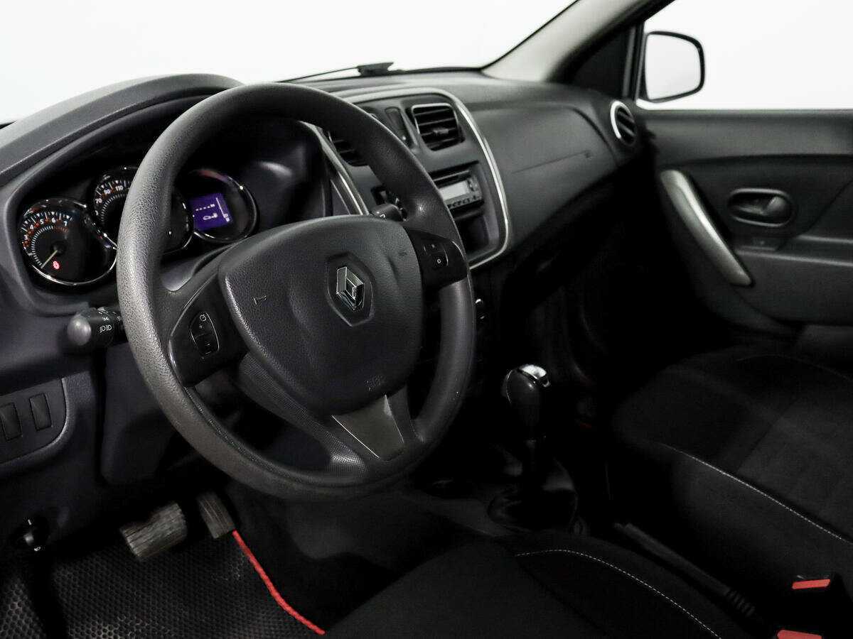 Купить Renault Sandero с пробегом. Фото: #8