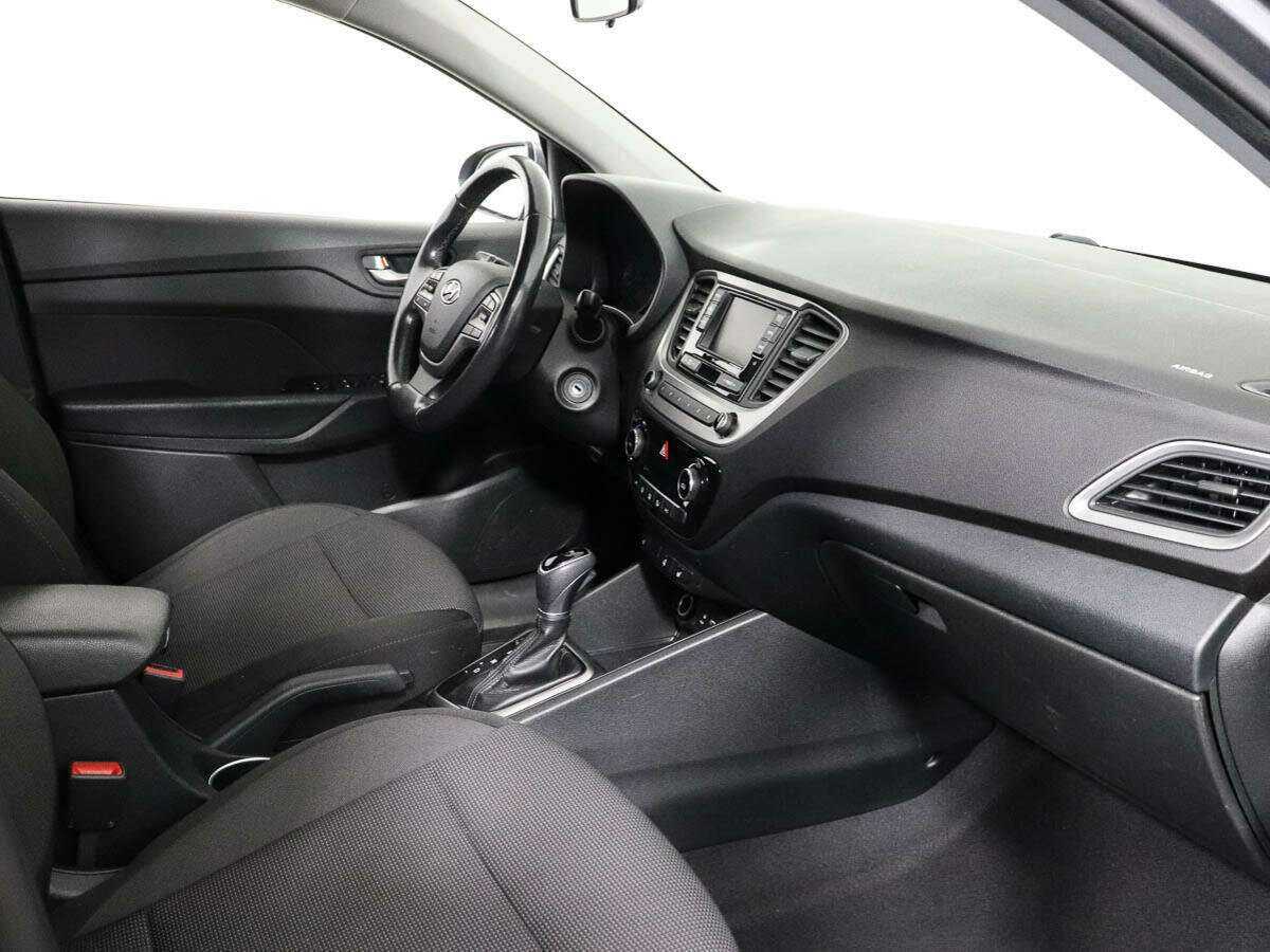 Купить Hyundai Solaris с пробегом. Фото: #5