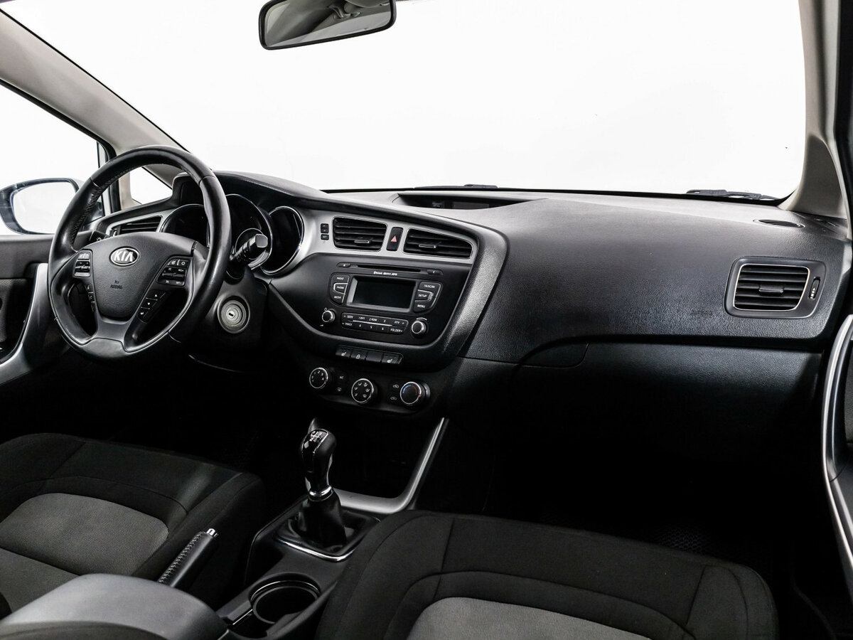 Купить Kia Ceed с пробегом. Фото: #6