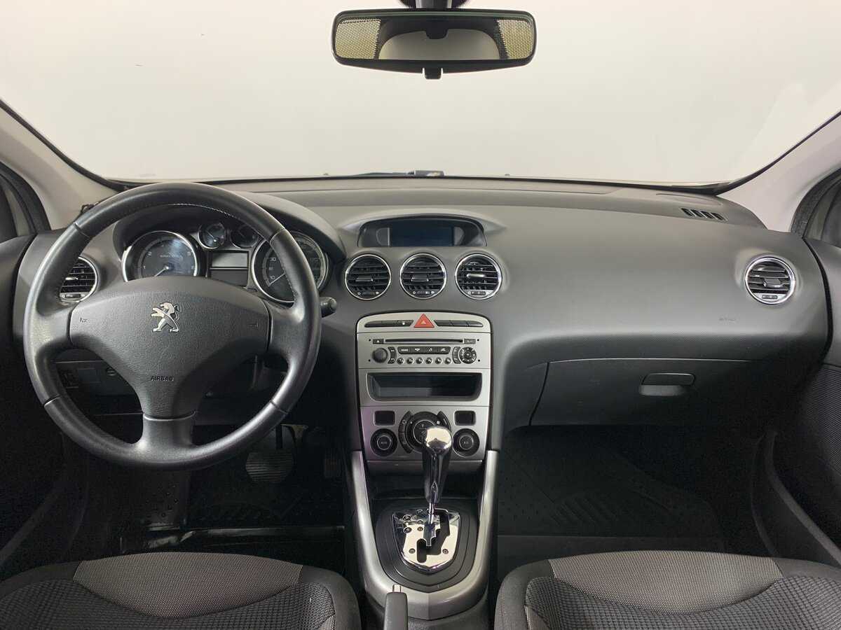Купить Peugeot 308 с пробегом. Фото: #12