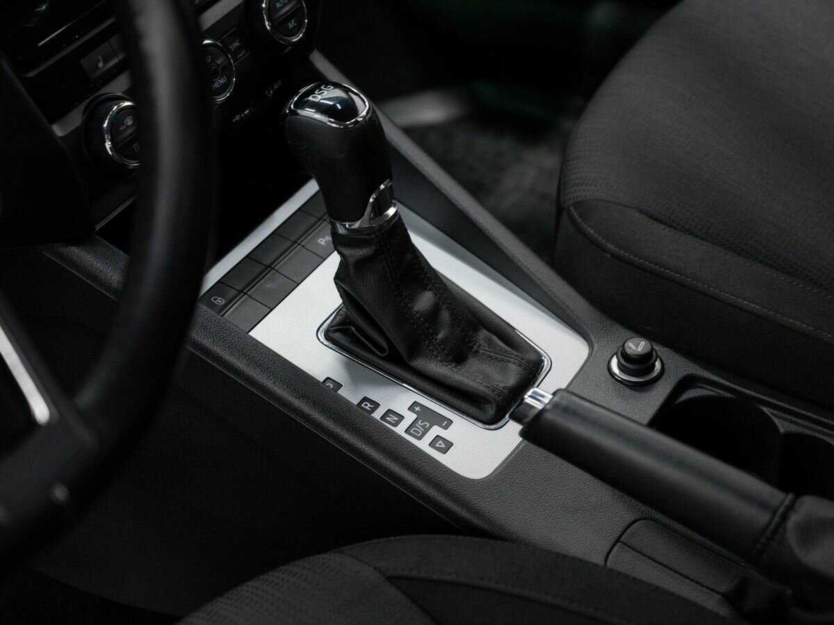 Купить Skoda Octavia с пробегом. Фото: #16