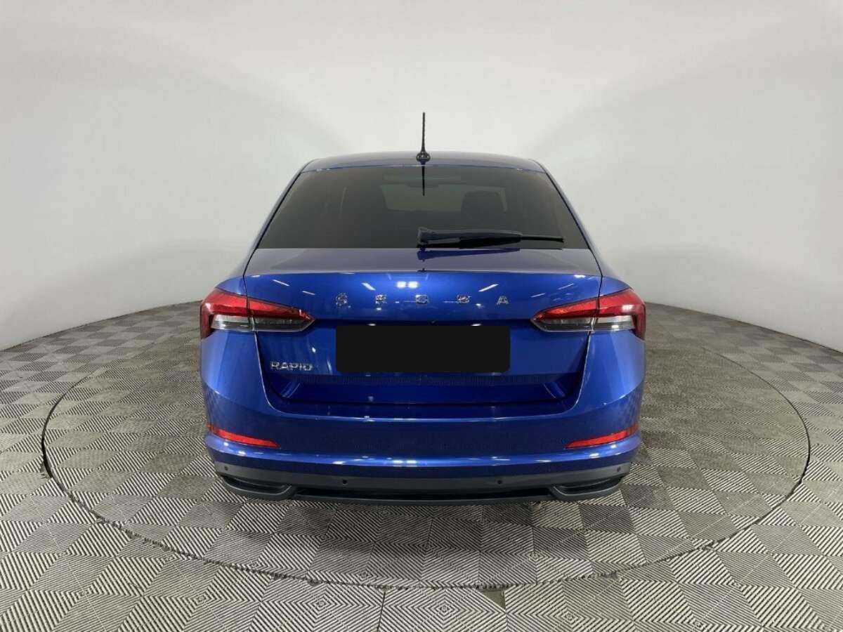 Купить Skoda Rapid с пробегом. Фото: #2