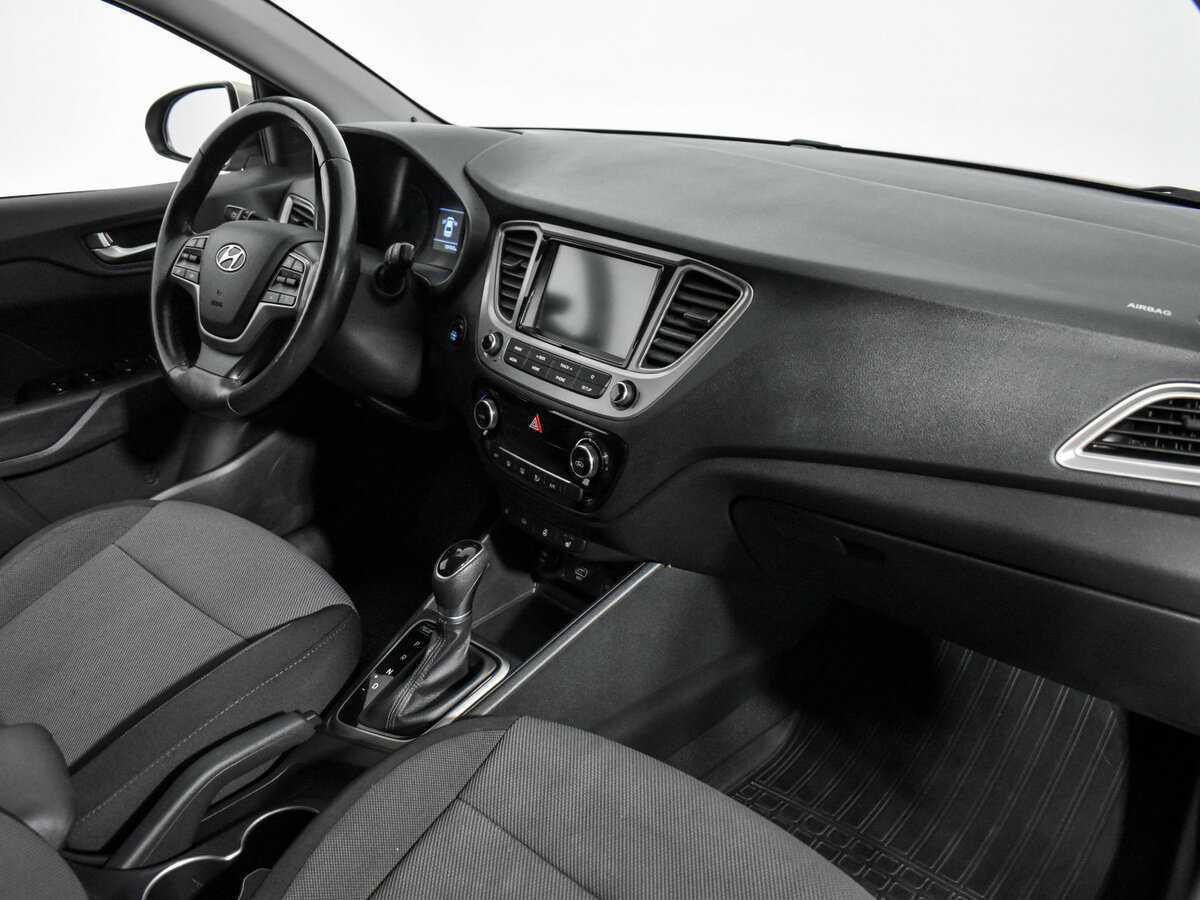 Купить Hyundai Solaris с пробегом. Фото: #13