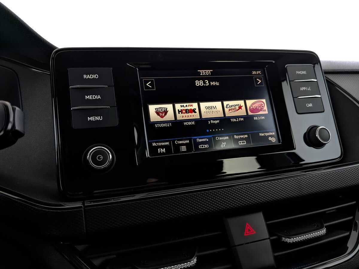 Купить Volkswagen Polo с пробегом. Фото: #24