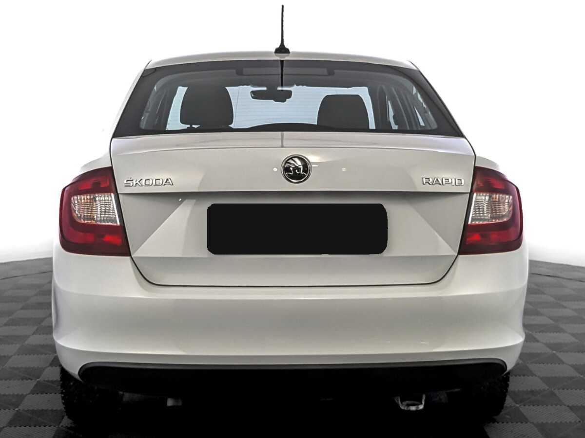 Купить Skoda Rapid с пробегом. Фото: #5