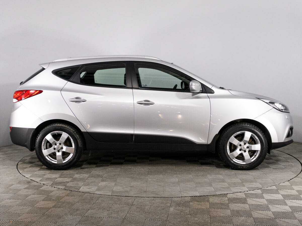 Купить Hyundai ix35 с пробегом. Фото: #3