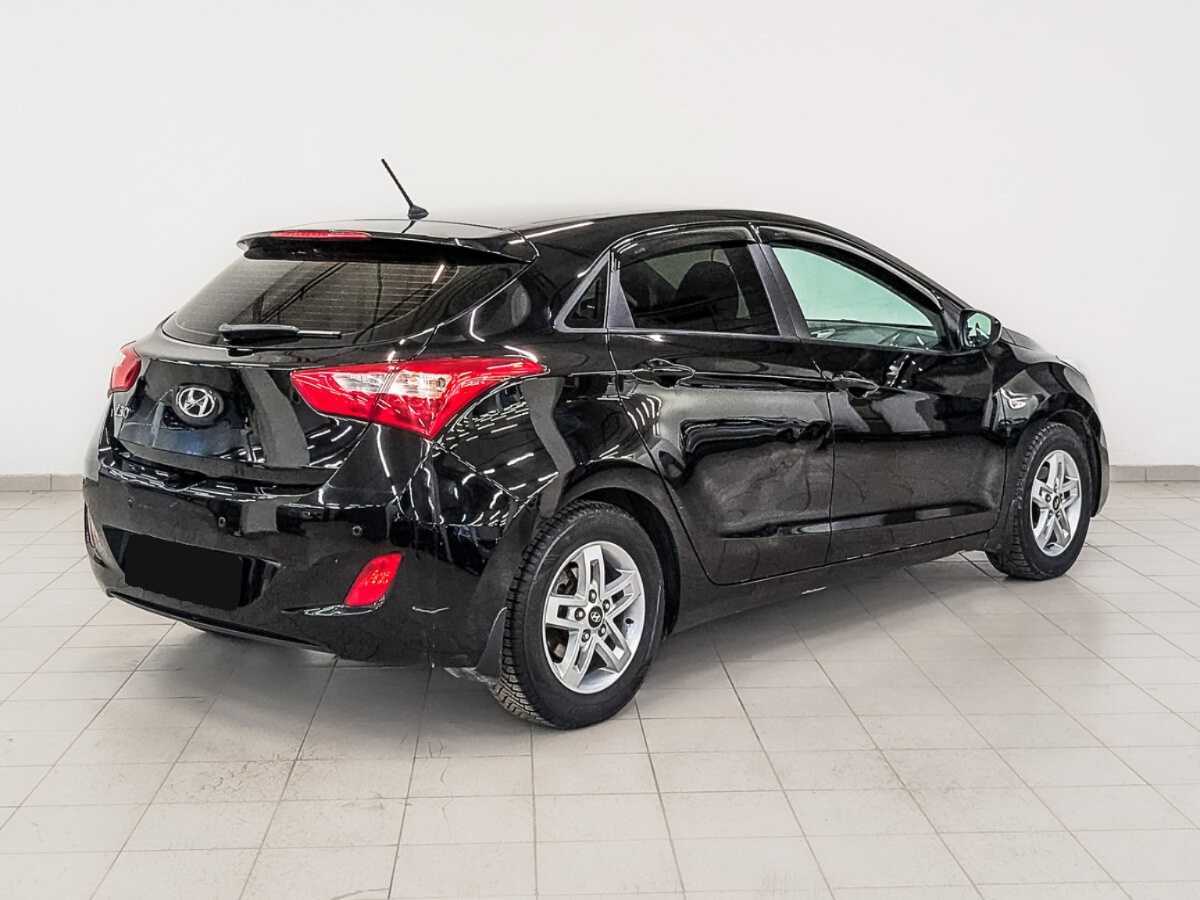 Купить Hyundai i30 с пробегом. Фото: #4