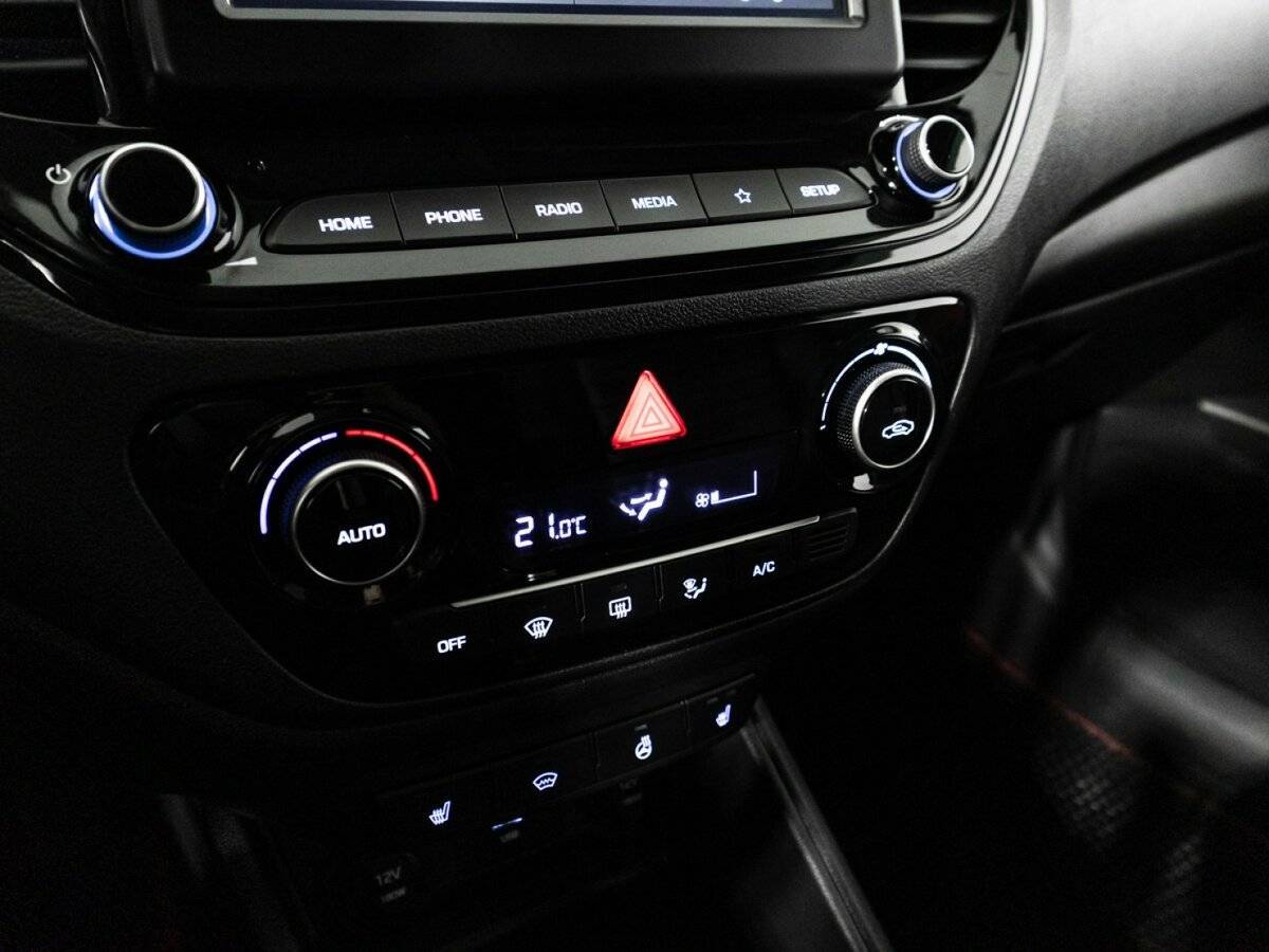 Купить Hyundai Solaris с пробегом. Фото: #16