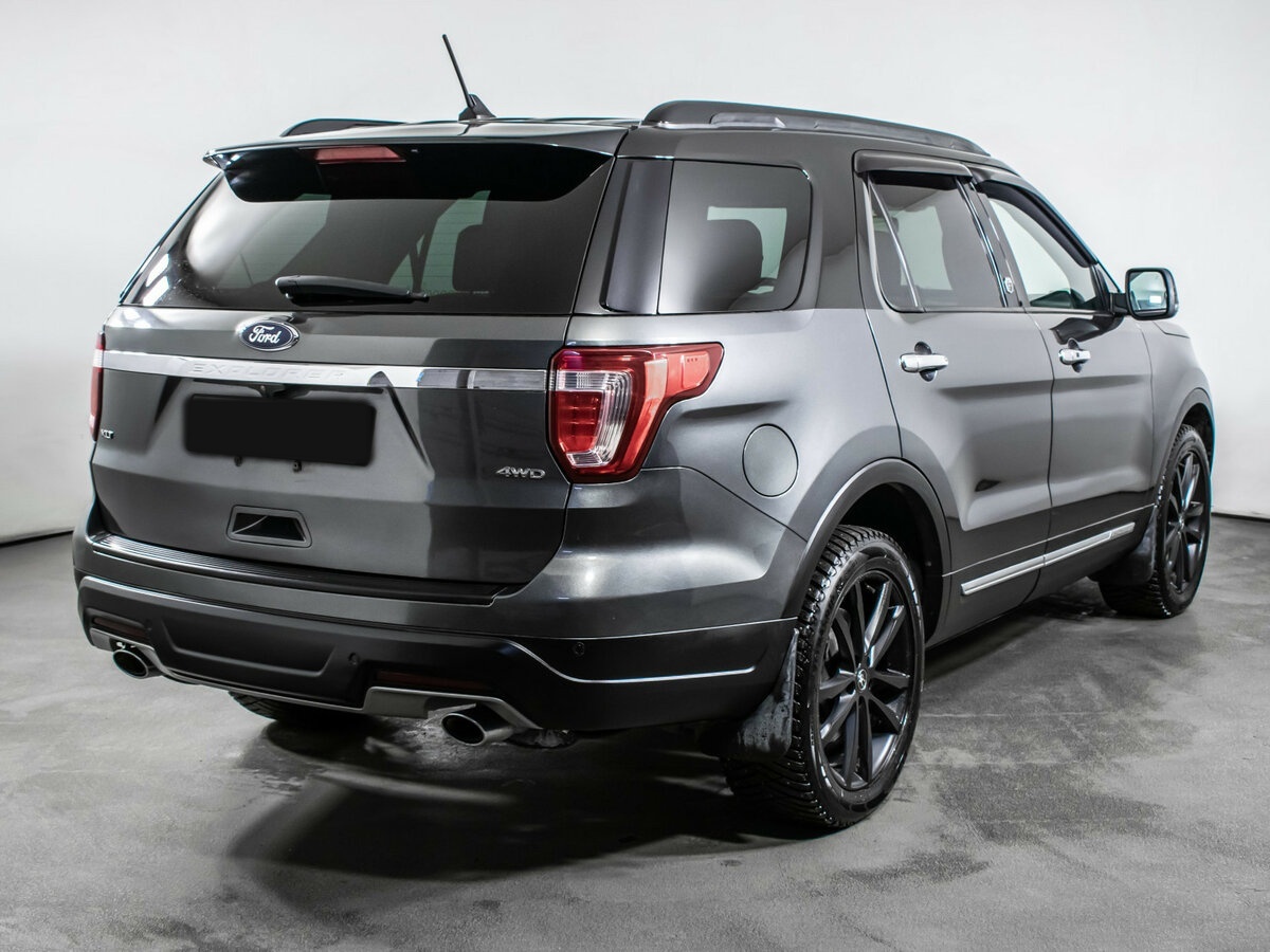 Купить Ford Explorer с пробегом. Фото: #4