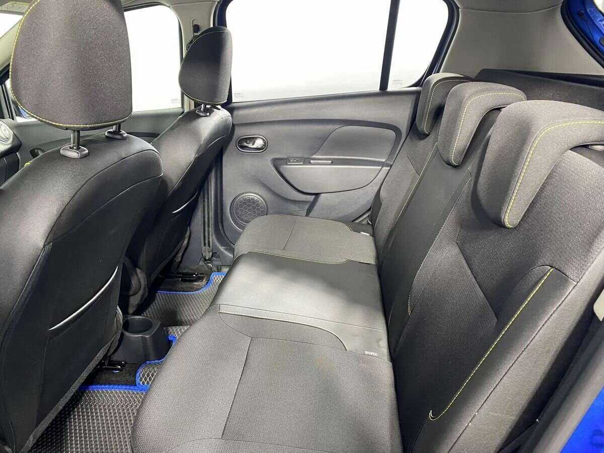 Купить Renault Sandero с пробегом. Фото: #9
