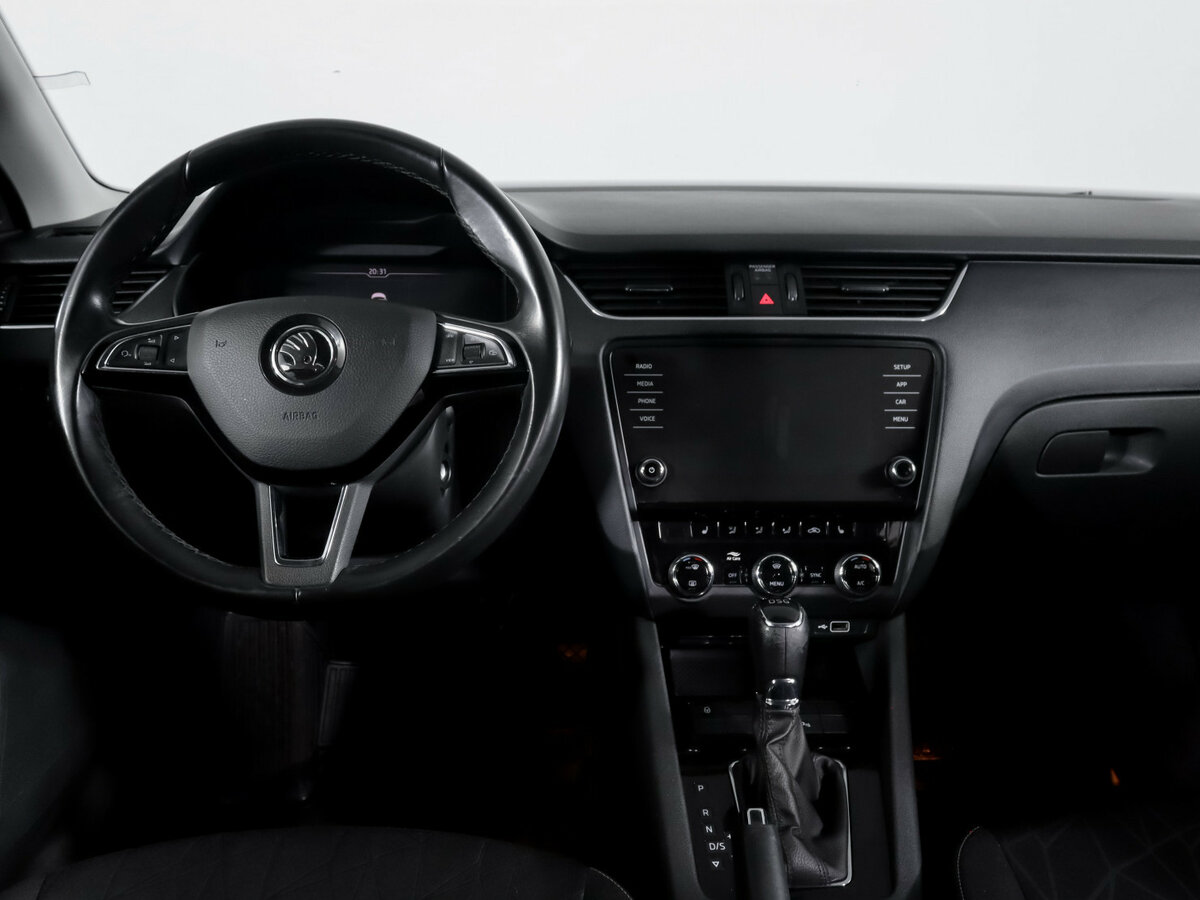 Купить Skoda Octavia с пробегом. Фото: #9