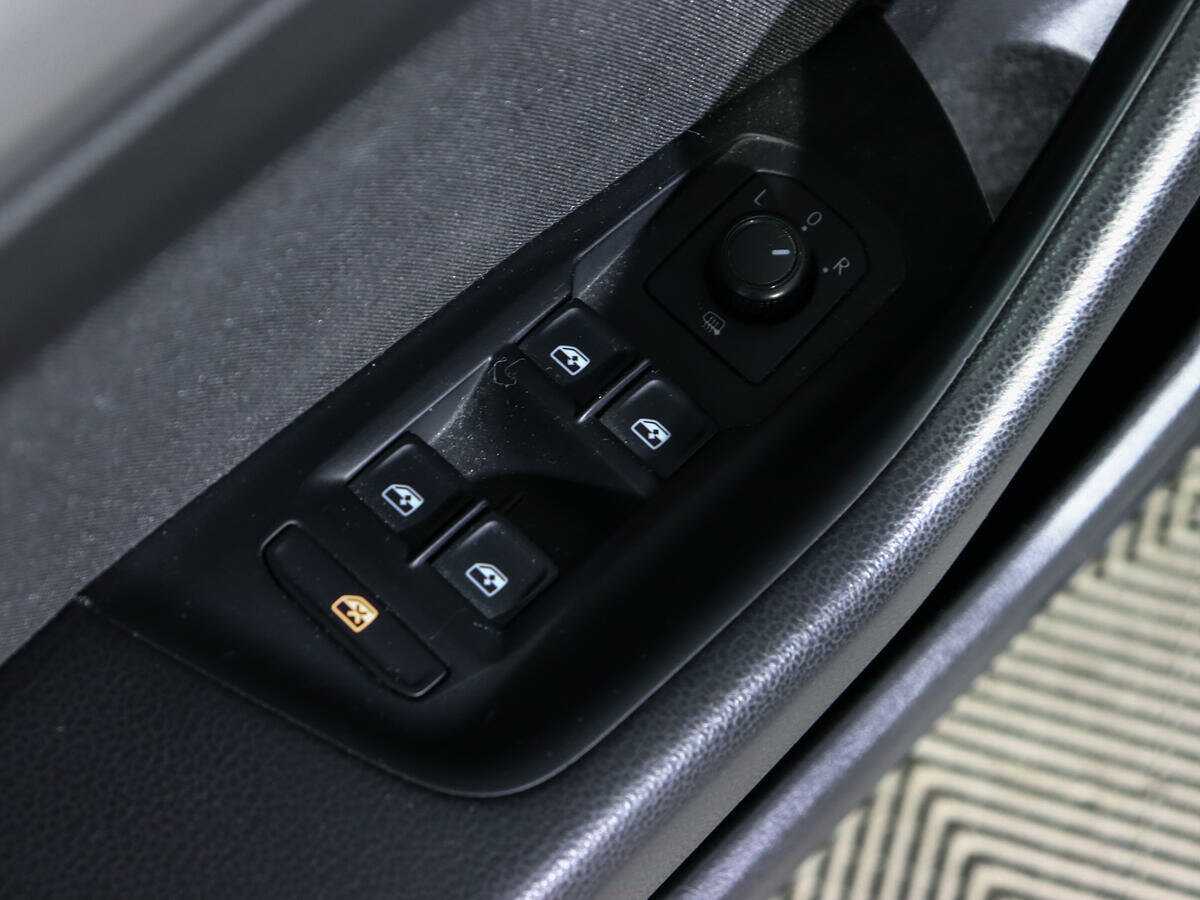 Купить Volkswagen Passat с пробегом. Фото: #12