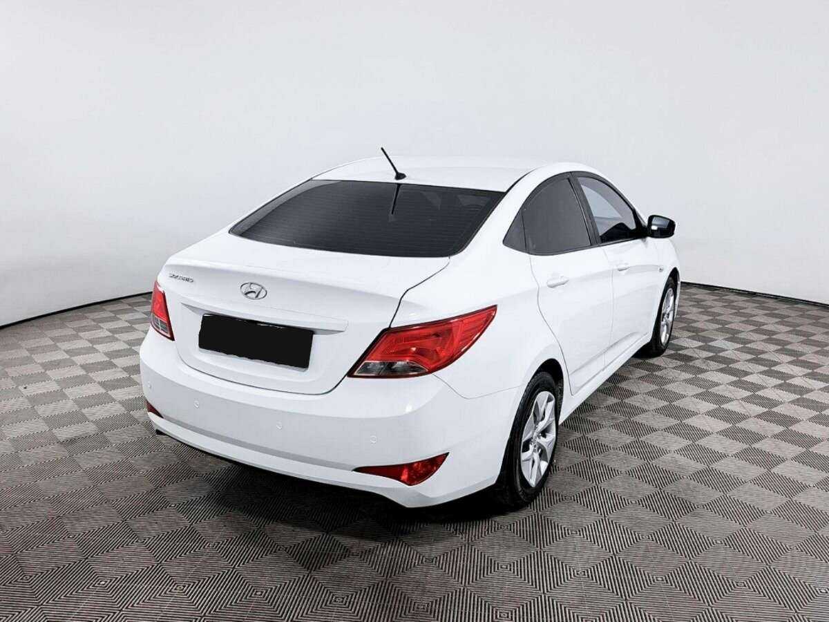 Купить Hyundai Solaris с пробегом. Фото: #3