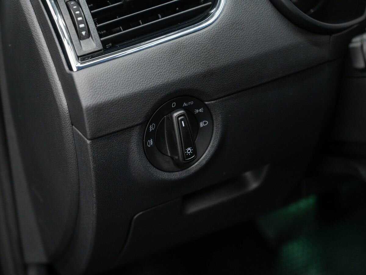 Купить Skoda Octavia с пробегом. Фото: #15