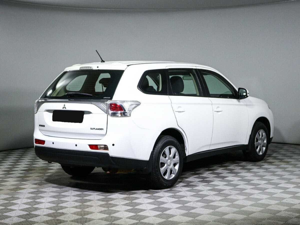 Купить Mitsubishi Outlander с пробегом. Фото: #4