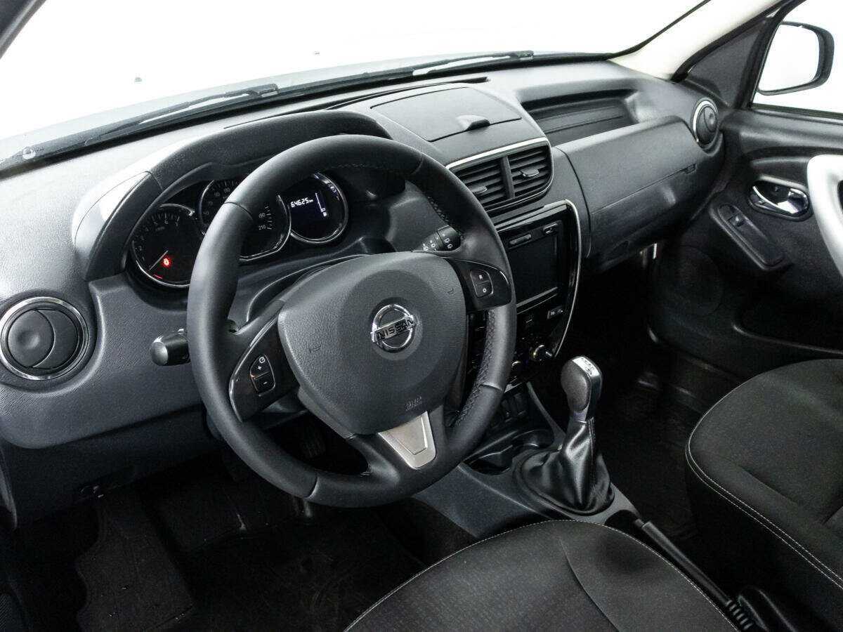 Купить Nissan Terrano с пробегом. Фото: #10
