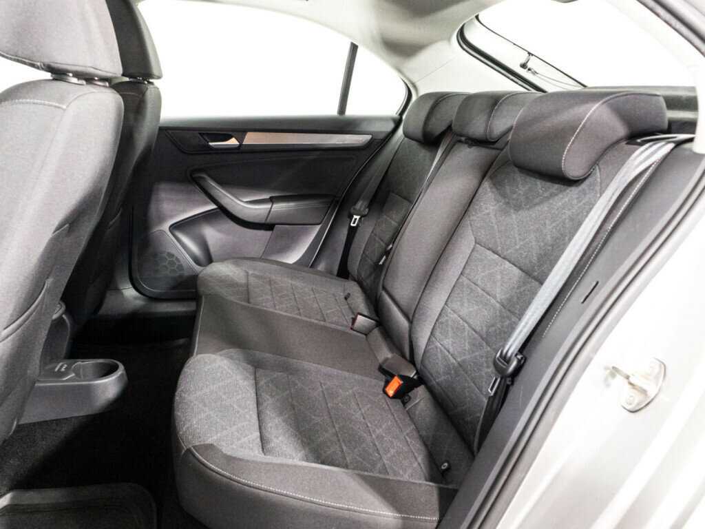 Купить Volkswagen Polo с пробегом. Фото: #9