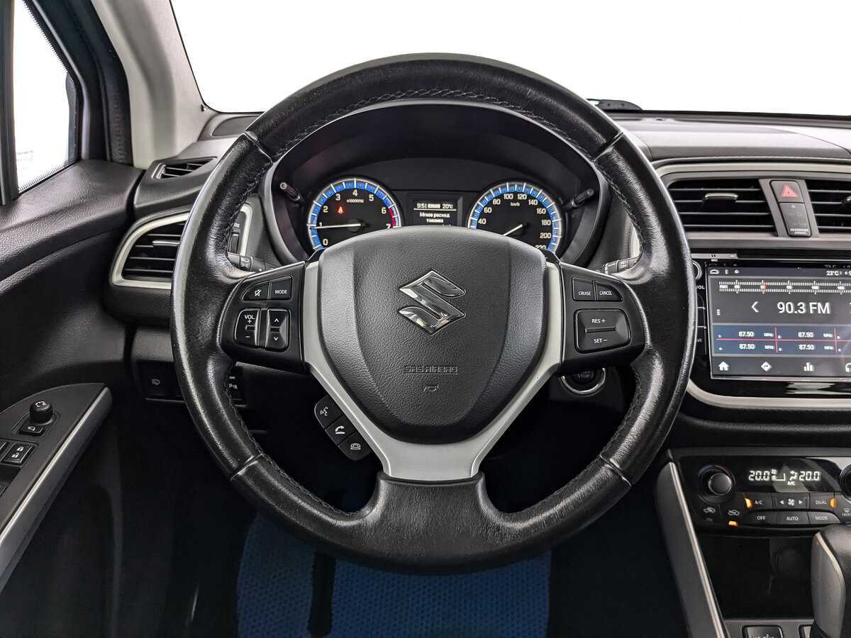 Купить Suzuki SX4 с пробегом. Фото: #17