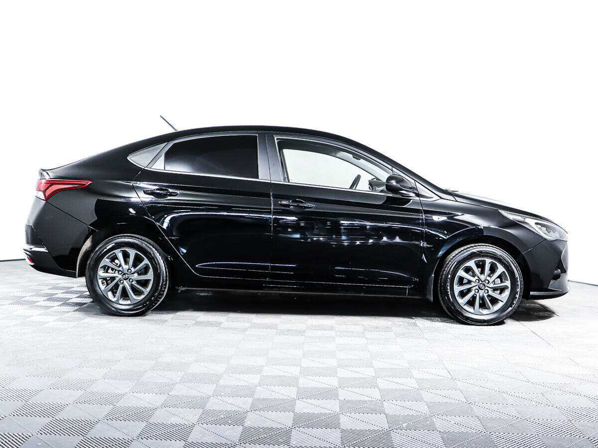 Купить Hyundai Solaris с пробегом. Фото: #3