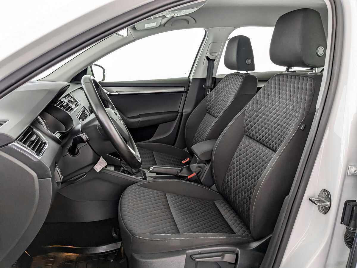 Купить Skoda Octavia с пробегом. Фото: #15