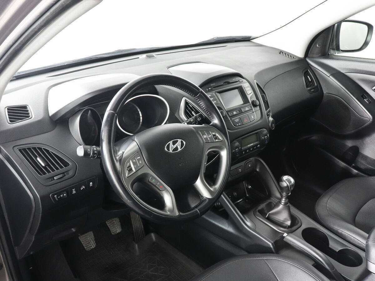 Купить Hyundai ix35 с пробегом. Фото: #8