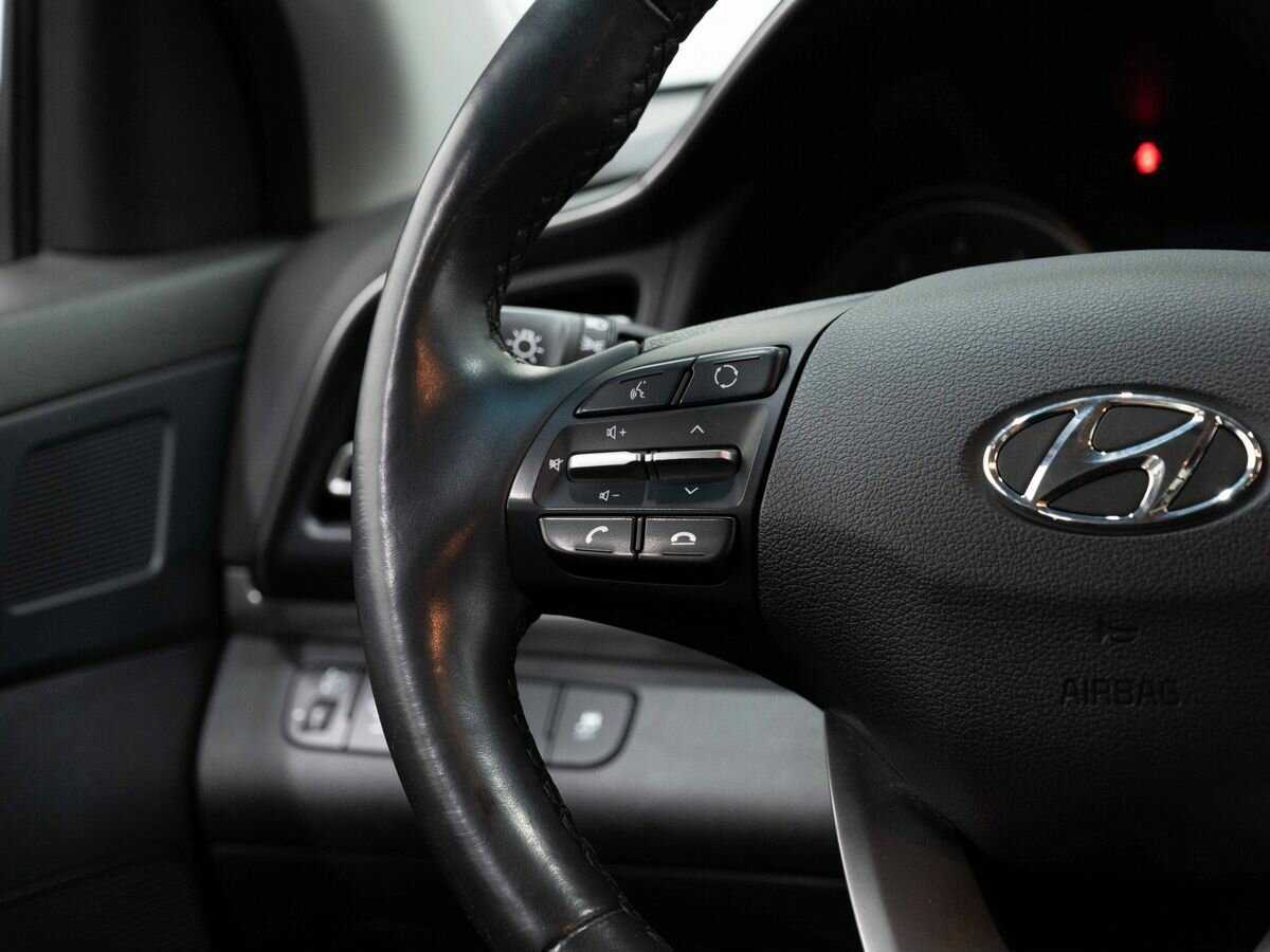 Купить Hyundai Elantra с пробегом. Фото: #16