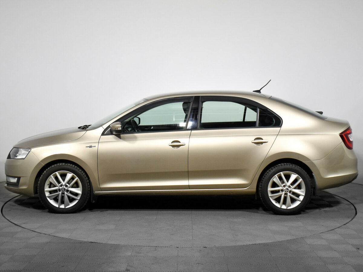 Купить Skoda Rapid с пробегом. Фото: #7