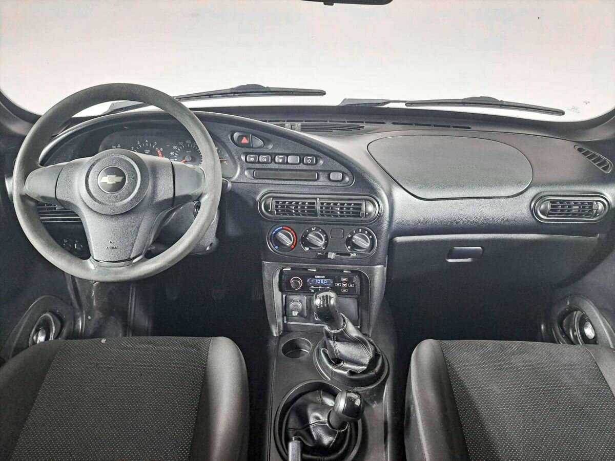 Купить Chevrolet Niva с пробегом. Фото: #11
