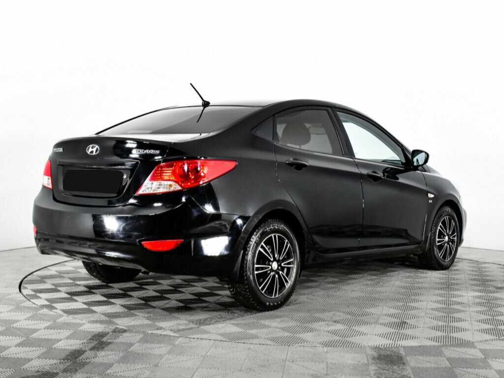 Купить Hyundai Solaris с пробегом. Фото: #4