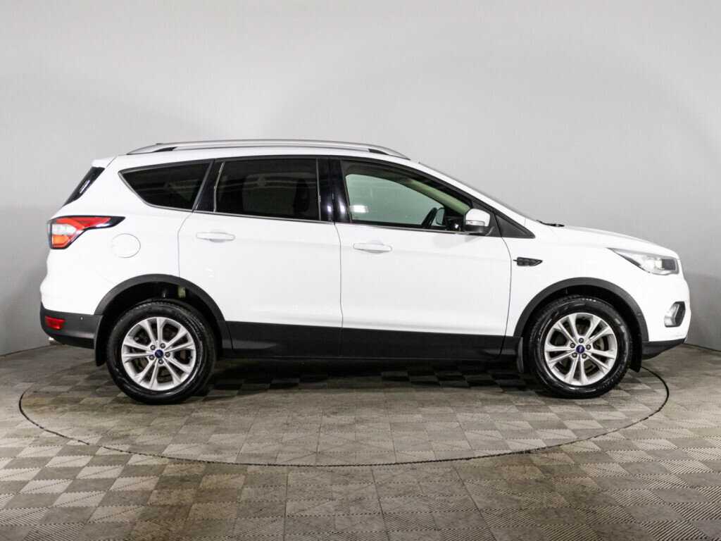 Купить Ford Kuga с пробегом. Фото: #3