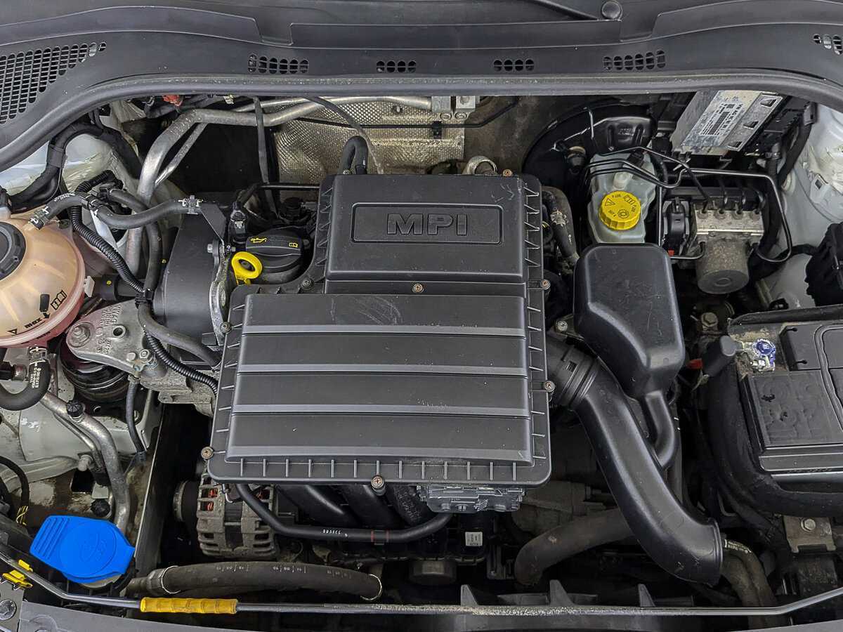 Купить Skoda Rapid с пробегом. Фото: #8