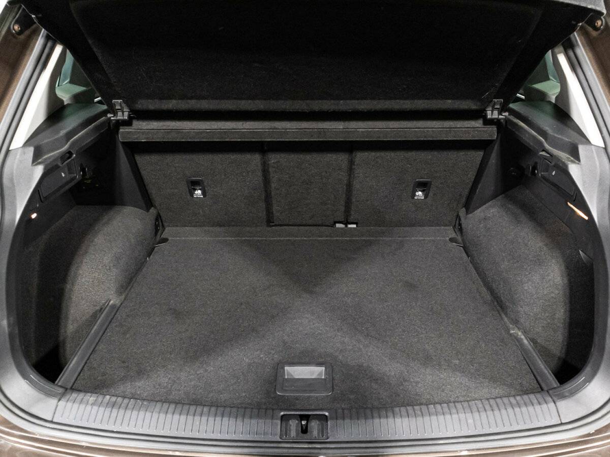Купить Volkswagen Tiguan с пробегом. Фото: #14
