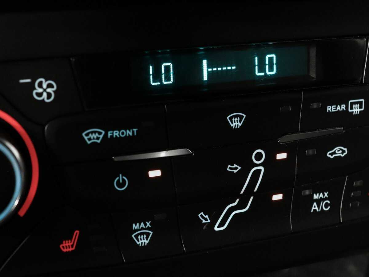 Купить Ford Focus с пробегом. Фото: #17