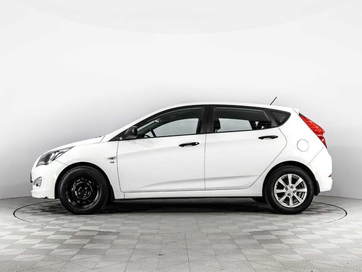 Купить Hyundai Solaris с пробегом. Фото: #7