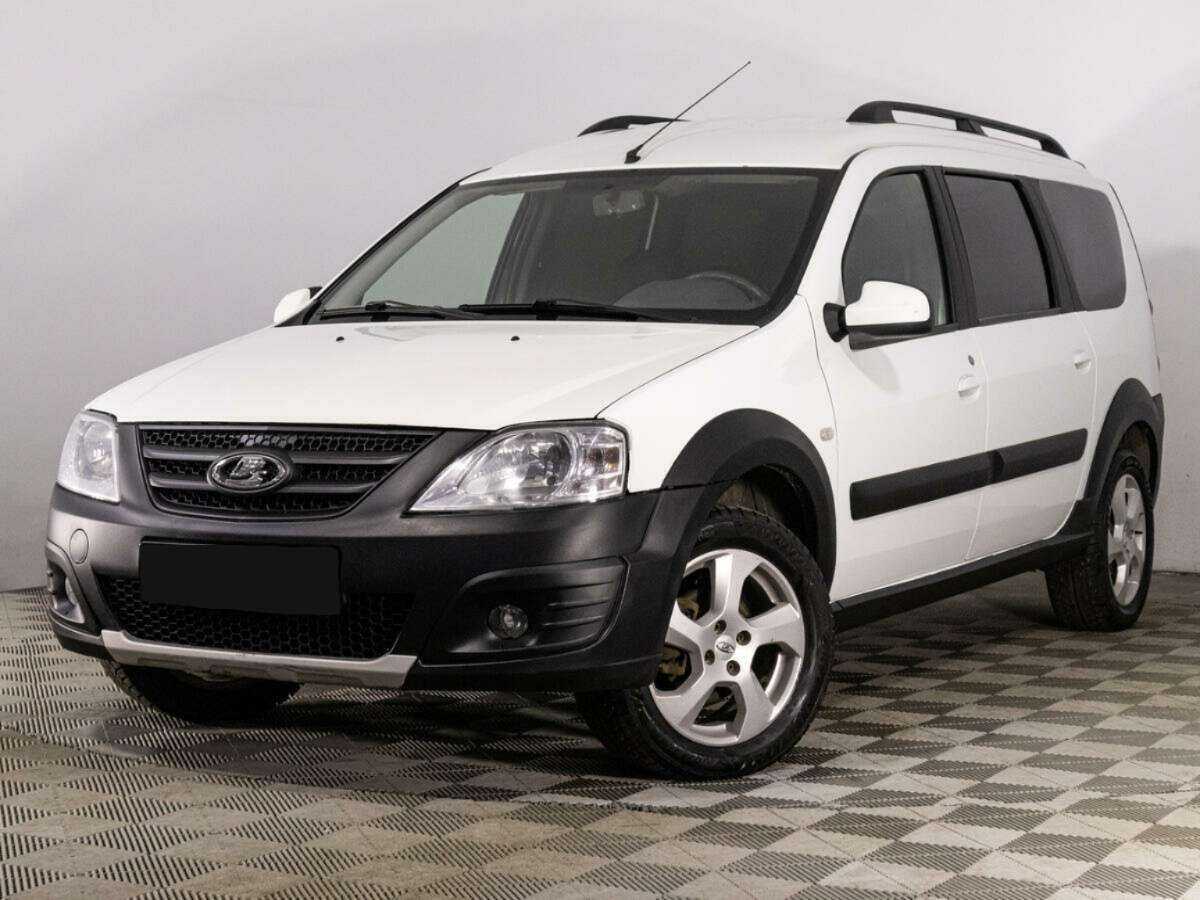 Купить Lada (ВАЗ) Largus с пробегом. Посмотреть фото