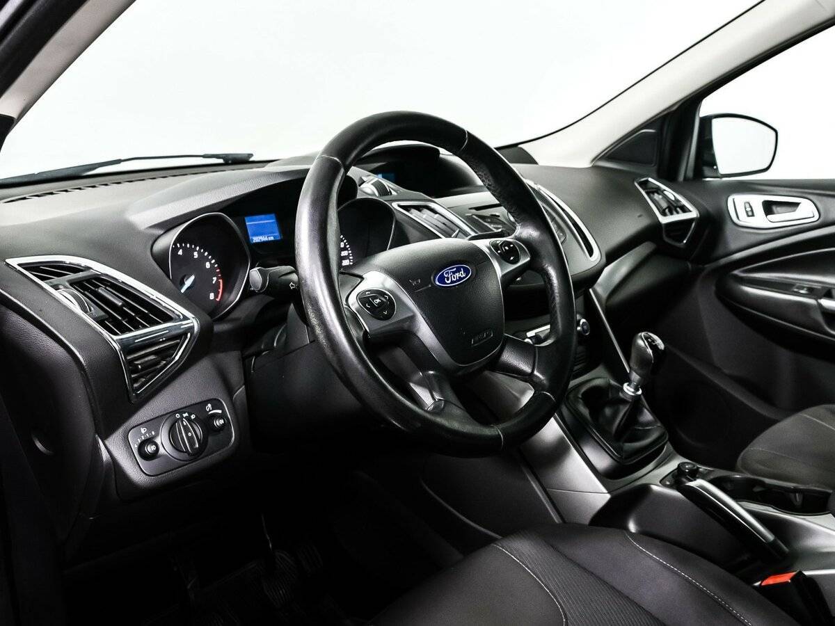 Купить Ford Kuga с пробегом. Фото: #11