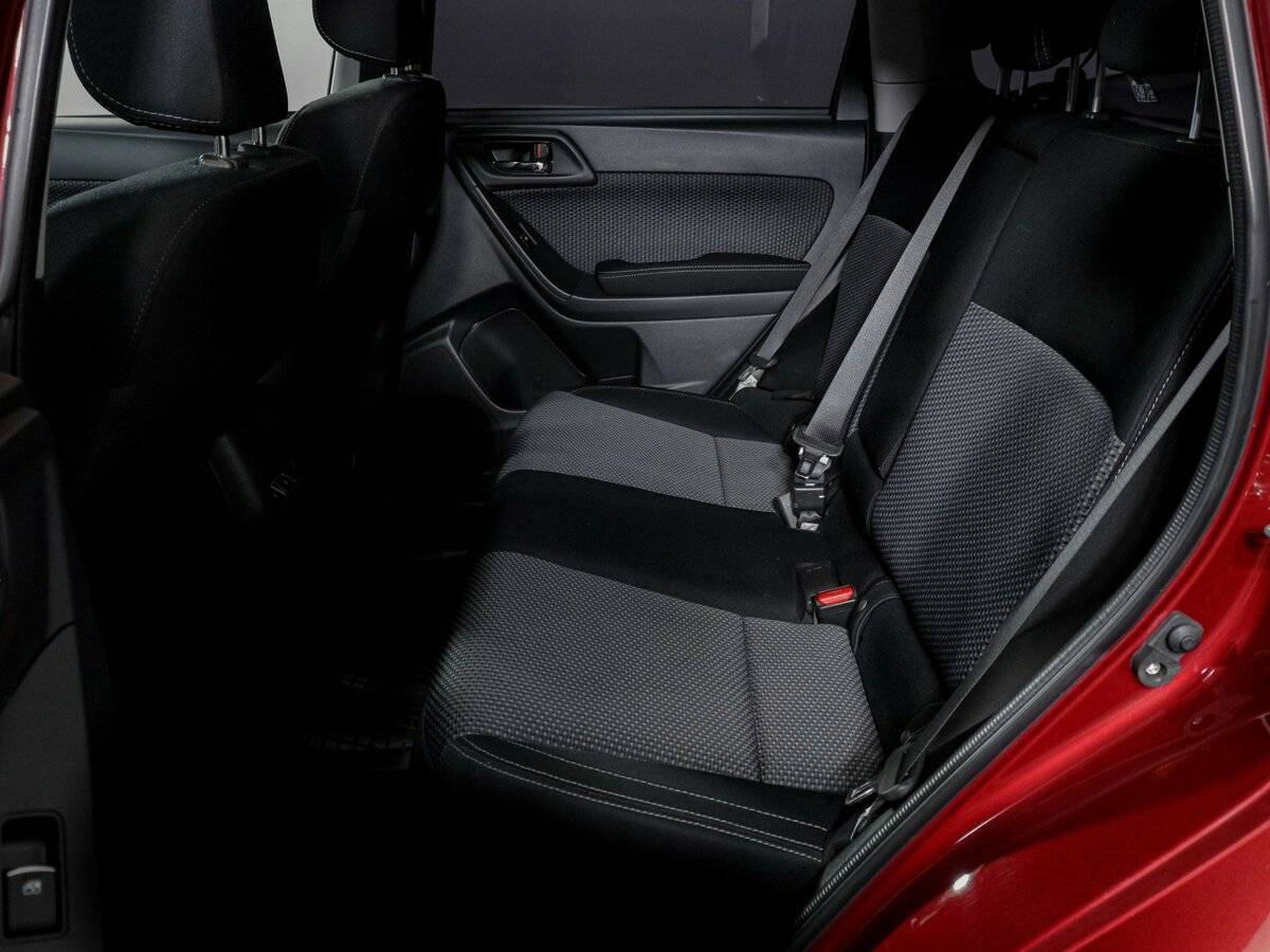Купить Subaru Forester с пробегом. Фото: #9