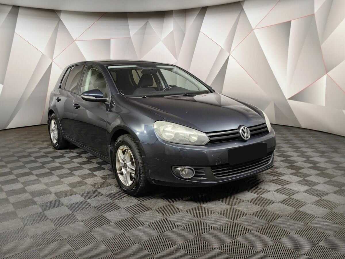 Купить Volkswagen Golf с пробегом. Фото: #2