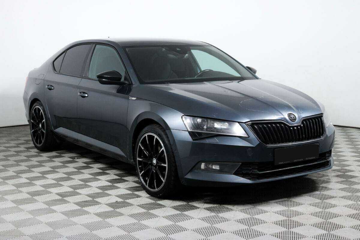 Купить Skoda Superb с пробегом. Фото: #2