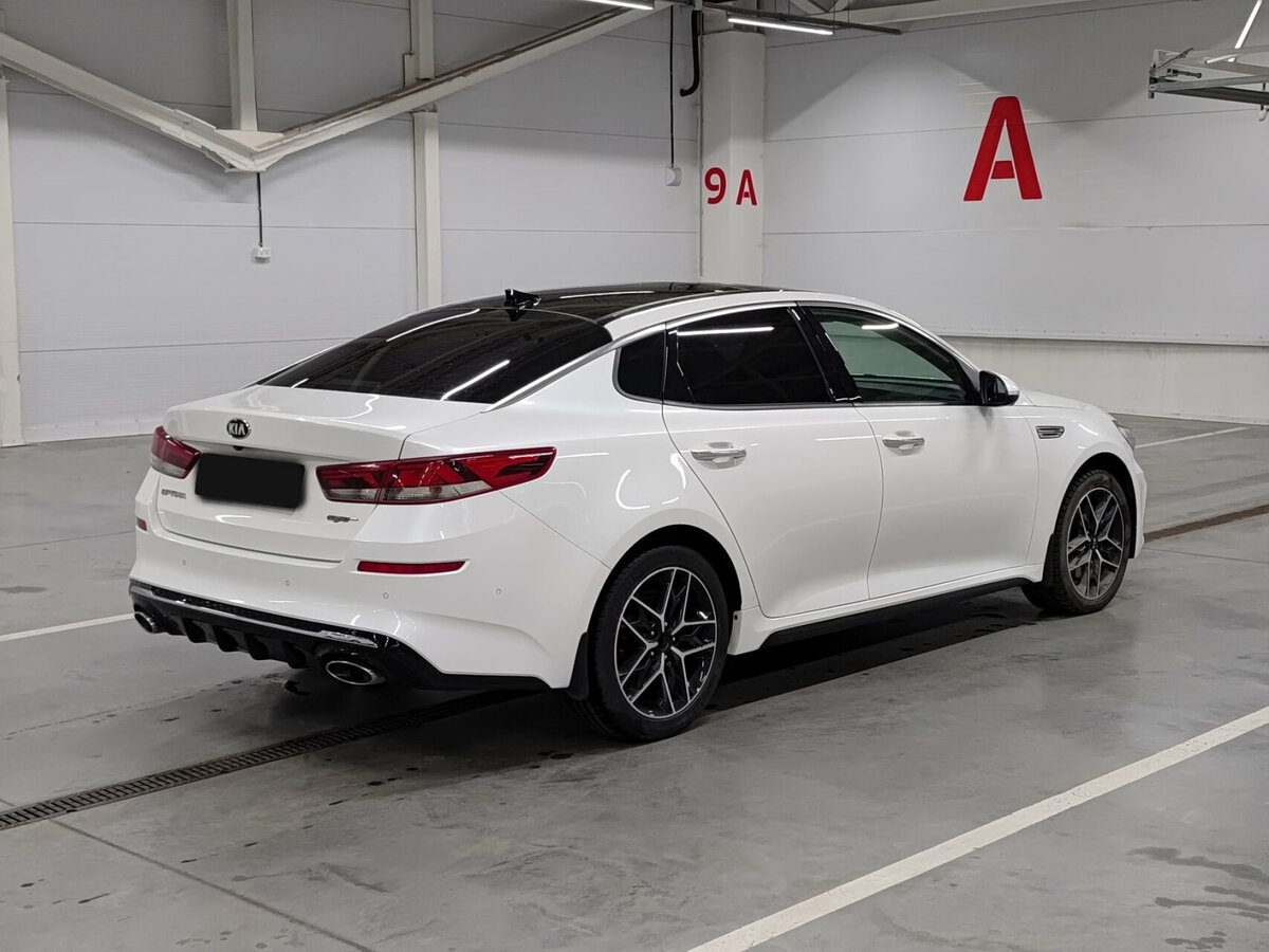 Купить Kia Optima с пробегом. Фото: #4