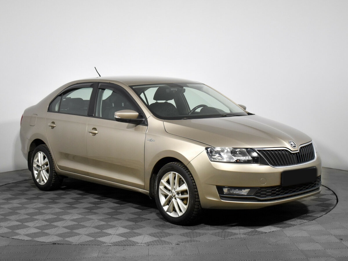 Купить Skoda Rapid с пробегом. Фото: #2