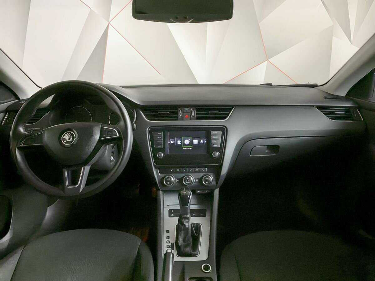 Купить Skoda Octavia с пробегом. Фото: #9