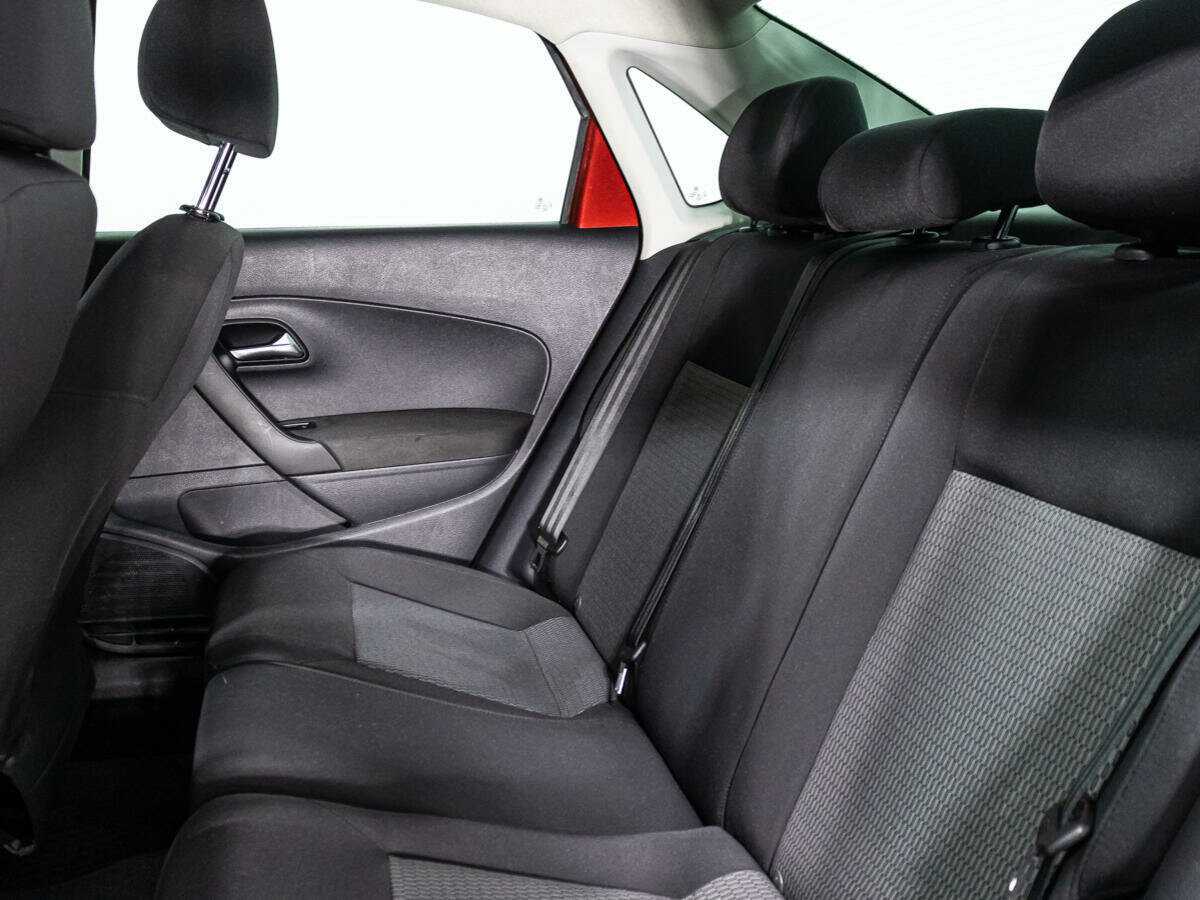 Купить Volkswagen Polo с пробегом. Фото: #9